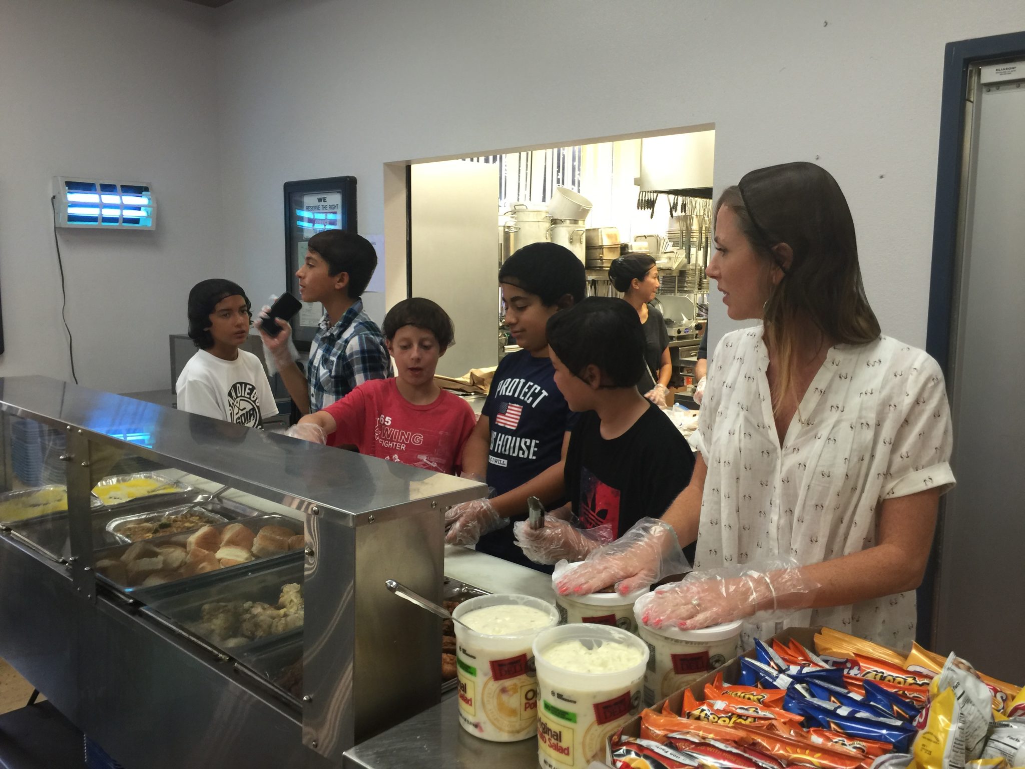 Feeding Programs At Kids4community Kids4Community feeding-program-vision-peoples-in-mission